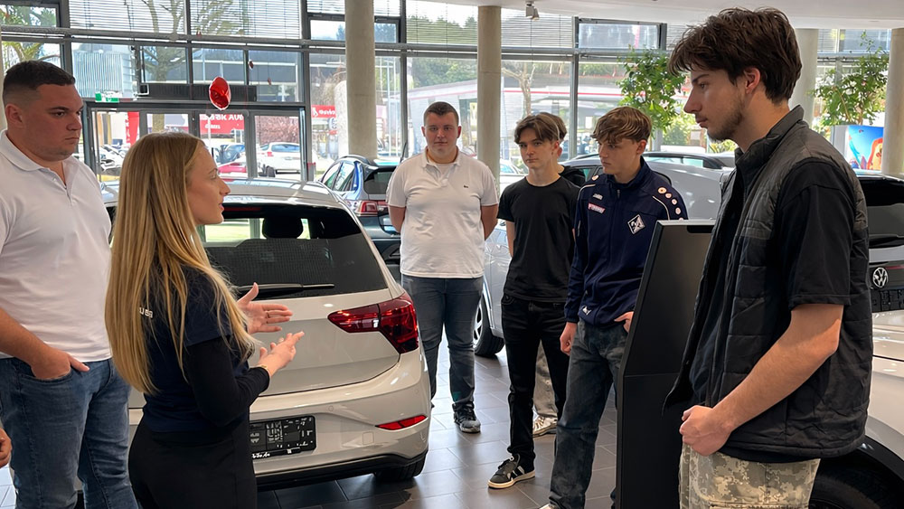 JobsBackstage zu Besuch im Autohaus